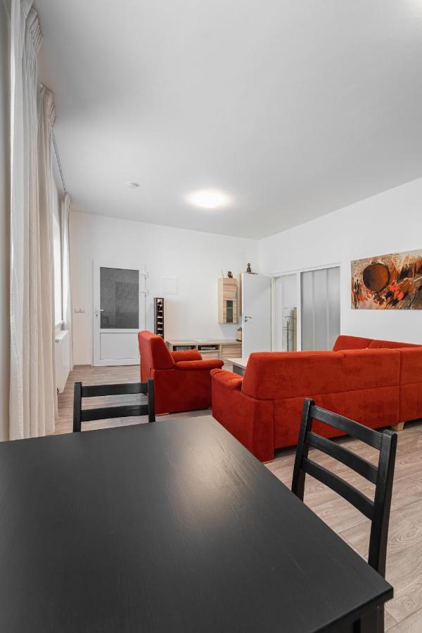 Apartment Yogiam Slavkov u Brna Luaran gambar