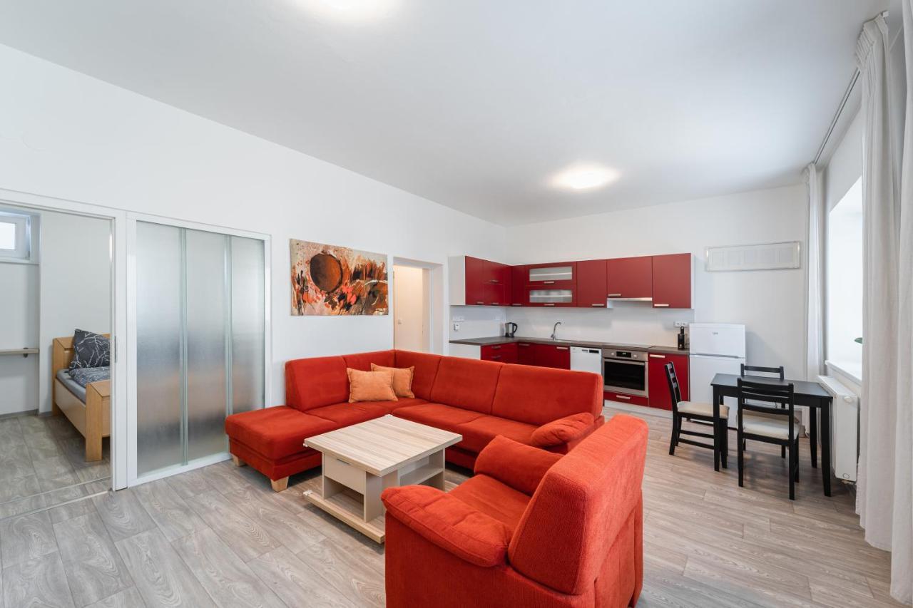 Apartment Yogiam Slavkov u Brna Luaran gambar